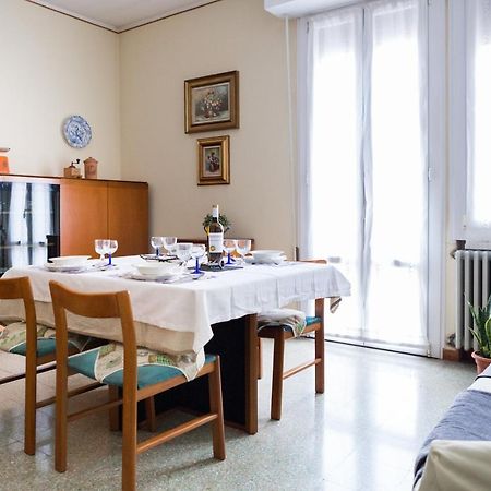 A Pochi Passi Dal Centro E Dall'Ospedale Di Parma Apartment Luaran gambar
